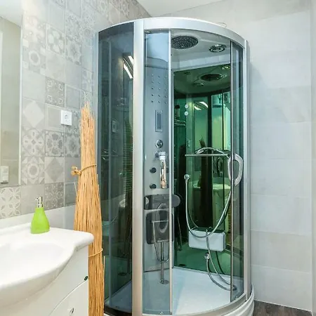 W35 * بودابست